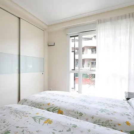 Playa, Spa, Rio Y Monte Con Terraza Y Parking Daire Orio