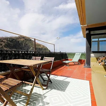 Playa, Spa, Rio Y Monte Con Terraza Y Parking Daire Orio