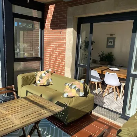 Playa, Spa, Rio Y Monte Con Terraza Y Parking Daire *