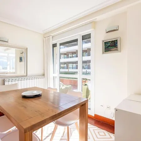 Playa, Spa, Rio Y Monte Con Terraza Y Parking Appartamento Orio