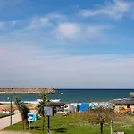 Playa, Spa, Rio Y Monte Con Terraza Y Parking Apartment