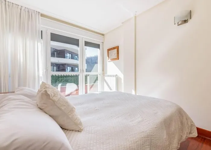 Playa, Spa, Rio Y Monte Con Terraza Y Parking * Orio