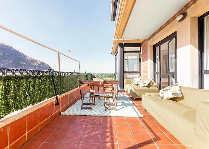 Playa, Spa, Rio Y Monte Con Terraza Y Parking *